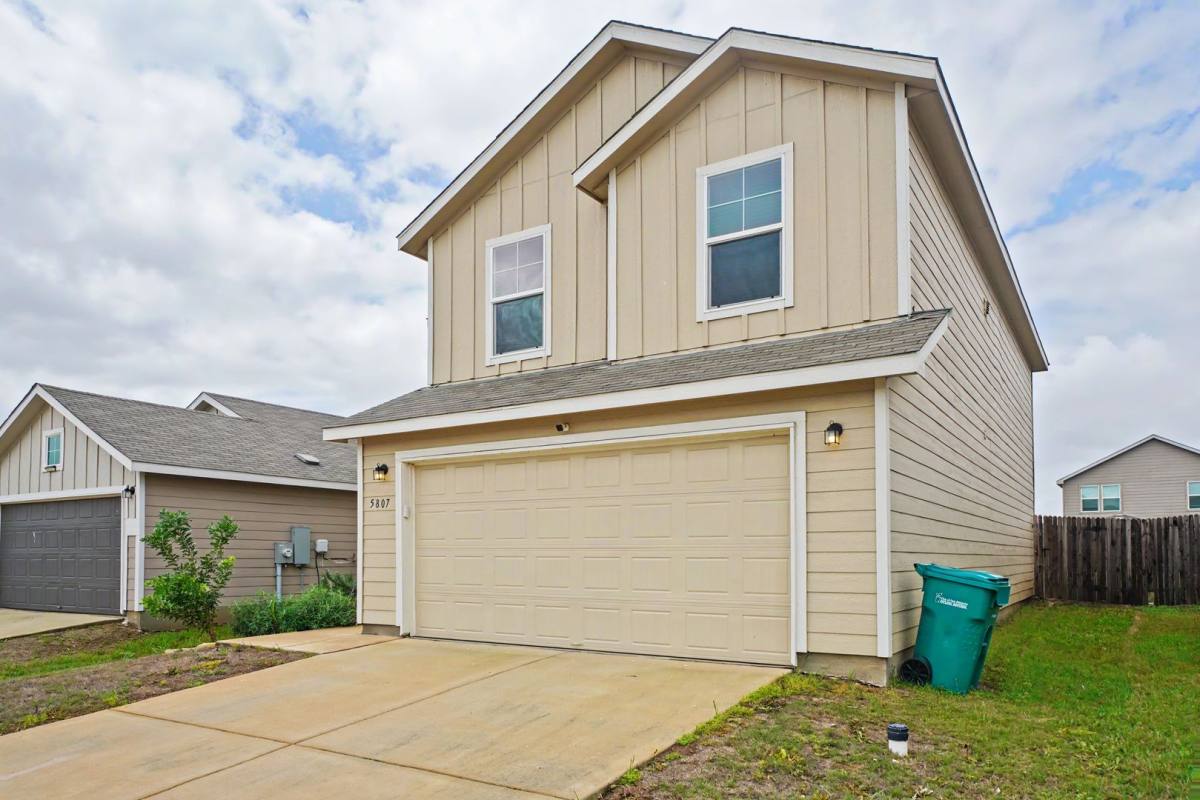 House for rent at 5807 Rolling Glen, San Antonio, TX 78218