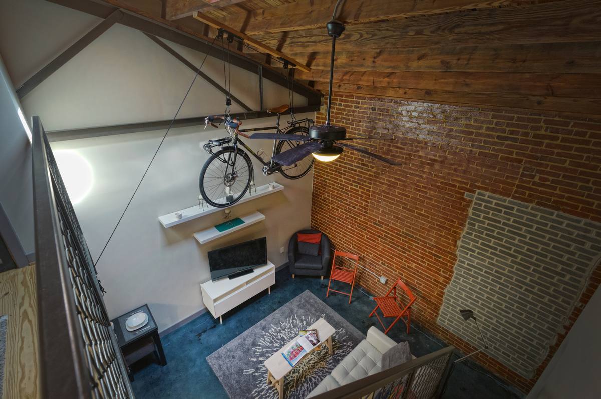 Apartment for rent at 631 Campbell Ave SW, Roanoke, VA 24016