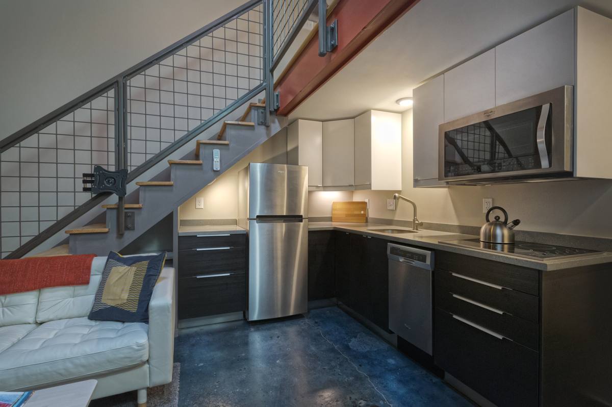 Apartment for rent at 631 Campbell Ave SW, Roanoke, VA 24016