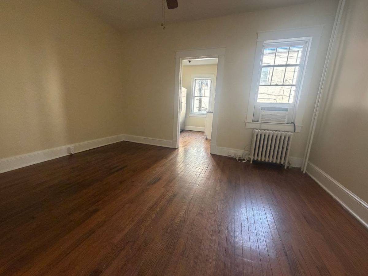 Townhouse for rent at 1003 Bank St, Hopewell, VA 23860