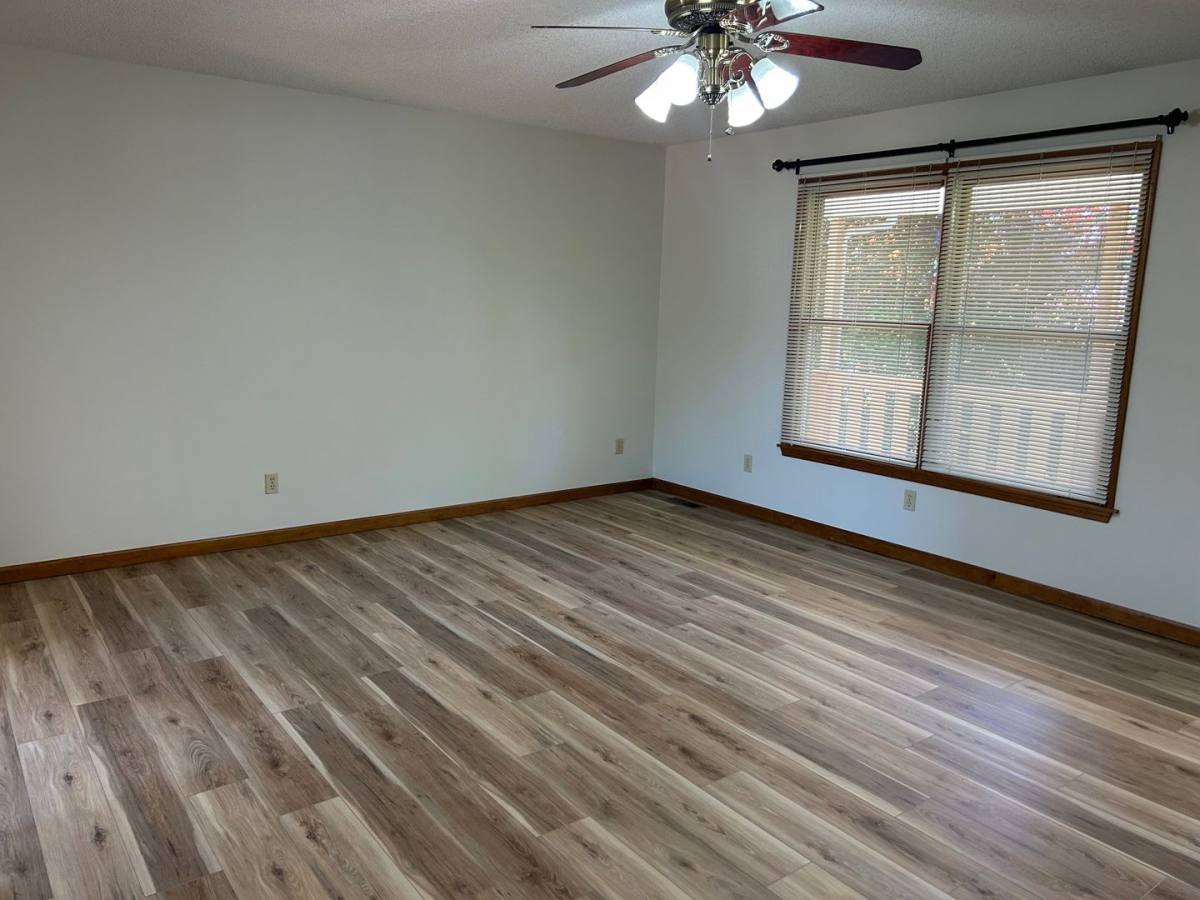 House for rent at 304 Old Stage Rd, Johnson City, TN 37615