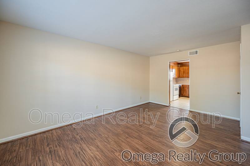 Apartment for rent at 1530 Warrior Rd #33, Anniston, AL 36207