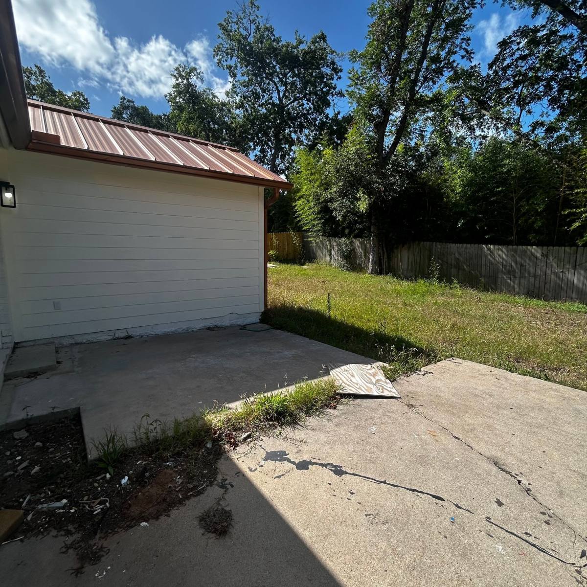 Townhouse for rent at 1005 W Martin Luther King Jr Blvd, Austin, TX 78701