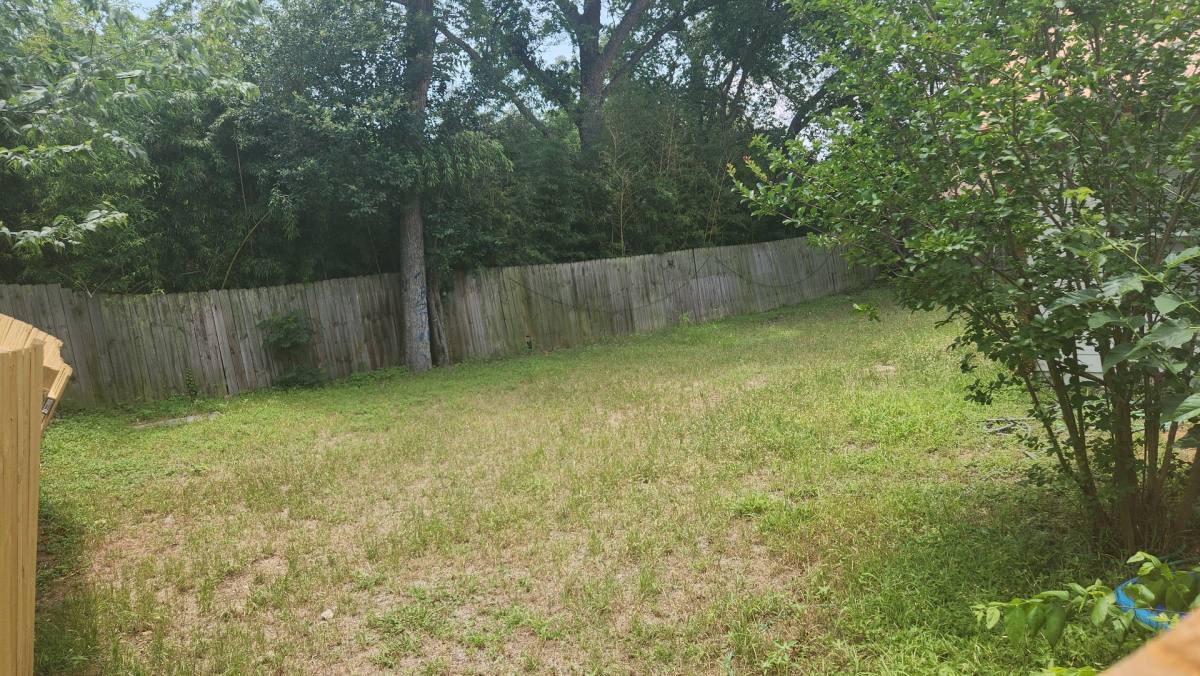 Townhouse for rent at 1005 W Martin Luther King Jr Blvd, Austin, TX 78701