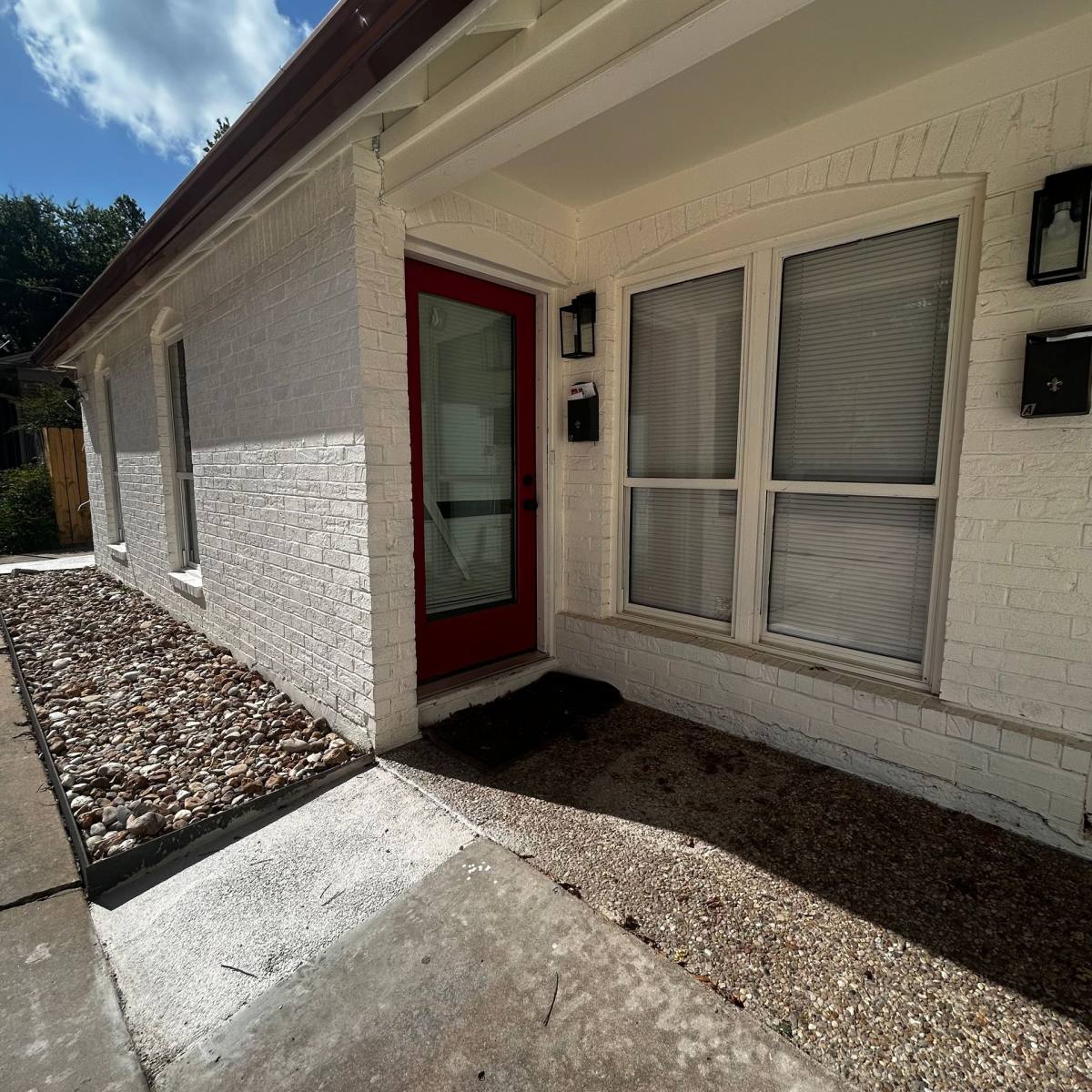 Townhouse for rent at 1005 W Martin Luther King Jr Blvd, Austin, TX 78701