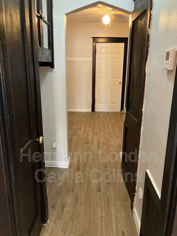 Apartment for rent at 3753-3755 Dunnica Ave #3755 A 2F, Saint Louis, MO 63116