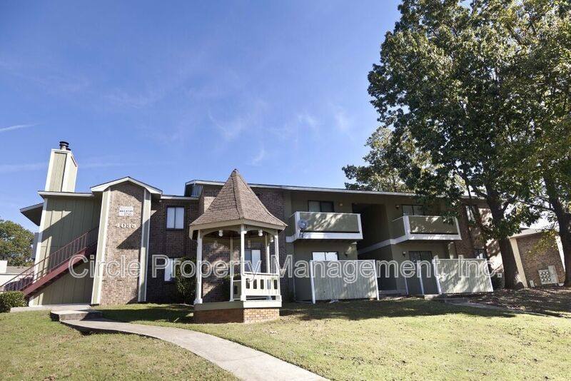 Apartment for rent at 4035 Hunters Ridge Dr SW #8, Huntsville, AL 35802