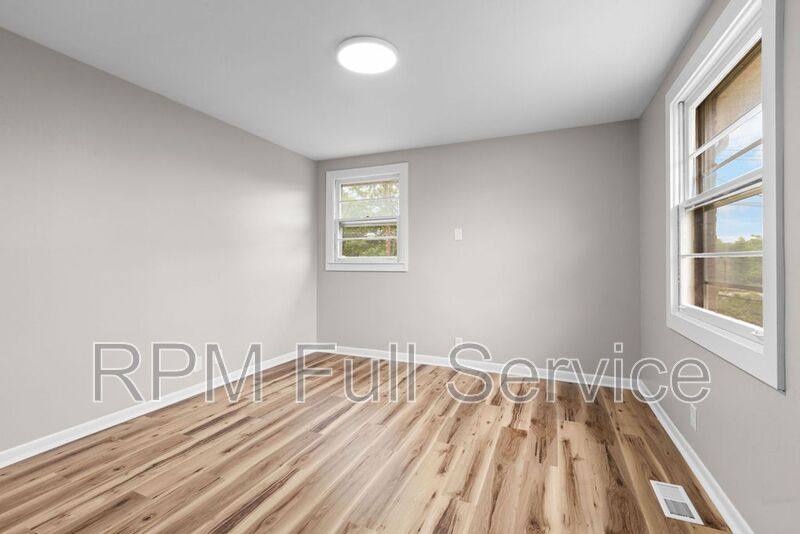 Apartment for rent at 895 W Sharpe Ave, Nashville, TN 37206