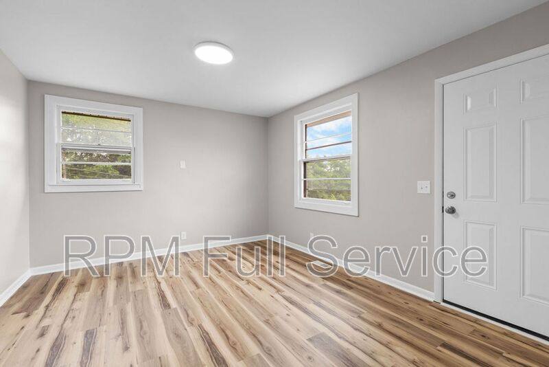 Apartment for rent at 895 W Sharpe Ave, Nashville, TN 37206