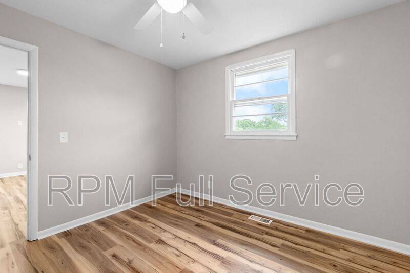 Apartment for rent at 895 W Sharpe Ave, Nashville, TN 37206