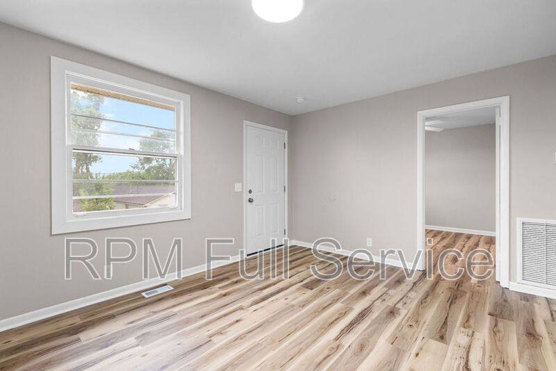 Apartment for rent at 895 W Sharpe Ave, Nashville, TN 37206
