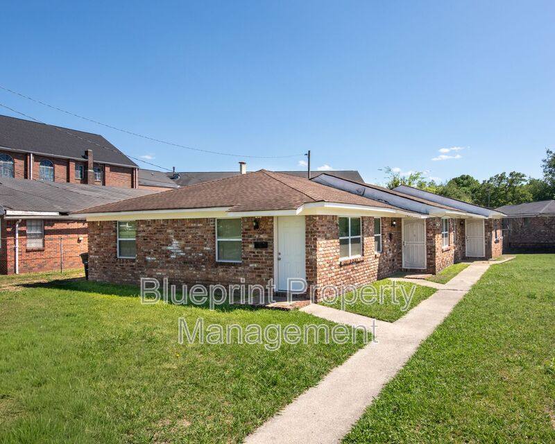 Apartment for rent at 1521 22nd St Ensley, Birmingham, AL 35218