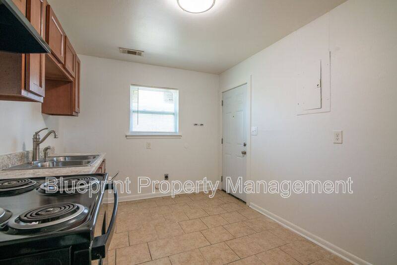 Apartment for rent at 1521 22nd St Ensley, Birmingham, AL 35218