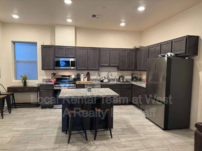 Apartment for rent at 1650 E Ponderosa Parkway, Flagstaff, AZ 86001