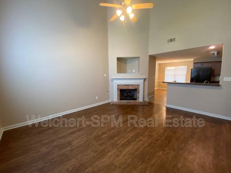House for rent at 385 Dogwood Springs Dr, Oakland, TN 38060
