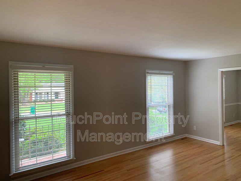 House for rent at 1130 Cheddington Dr, Charlotte, NC 28211