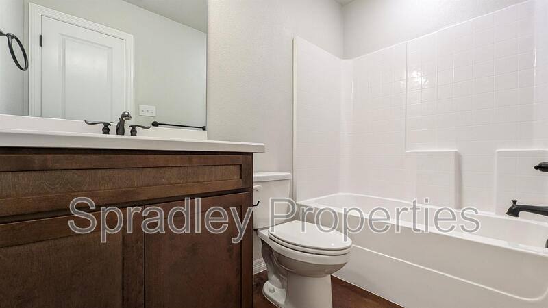 Apartment for rent at 205B Sparrow Cove, Troy, TX 76579