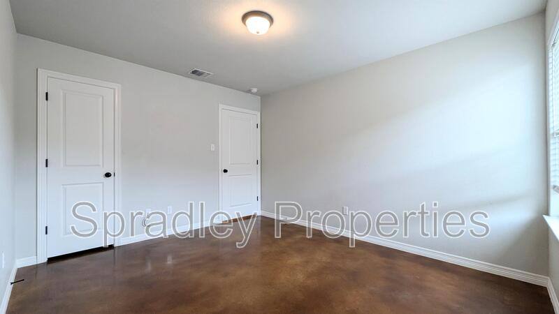 Apartment for rent at 205B Sparrow Cove, Troy, TX 76579