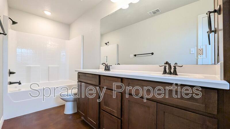Apartment for rent at 205B Sparrow Cove, Troy, TX 76579