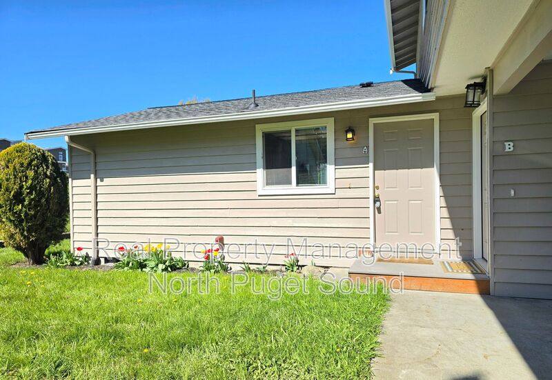 Apartment for rent at 1421 Pine St #A, Everett, WA 98201