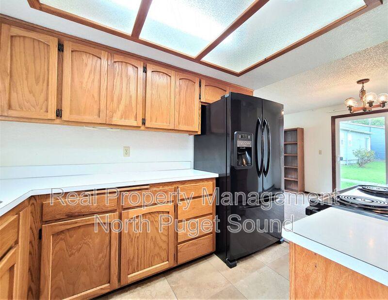 Apartment for rent at 1421 Pine St #A, Everett, WA 98201