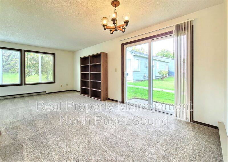 Apartment for rent at 1421 Pine St #A, Everett, WA 98201