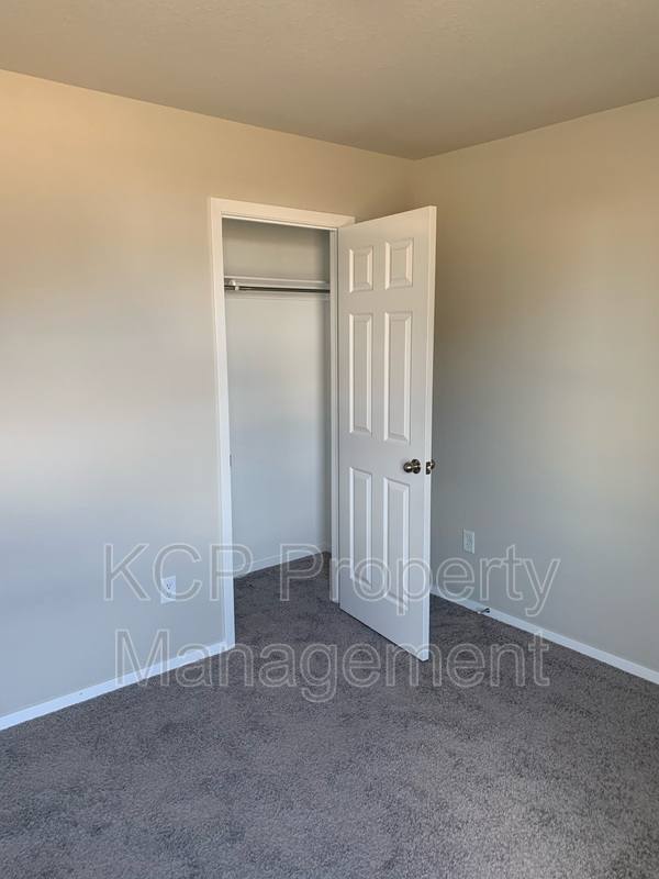 House for rent at 6706 SW Witmarsh Rd, Bentonville, AR 72712
