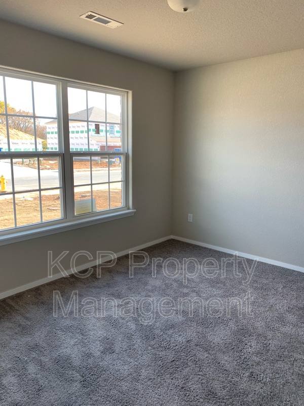 House for rent at 6706 SW Witmarsh Rd, Bentonville, AR 72712