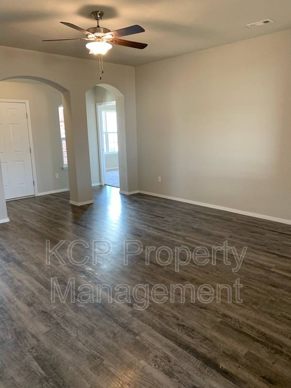 House for rent at 6706 SW Witmarsh Rd, Bentonville, AR 72712