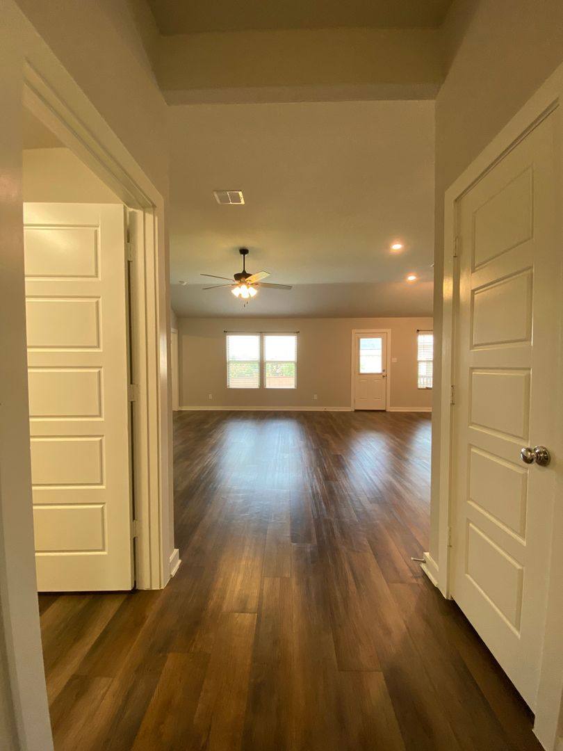 House for rent at 6015 Akin Stroll, San Antonio, TX 78261