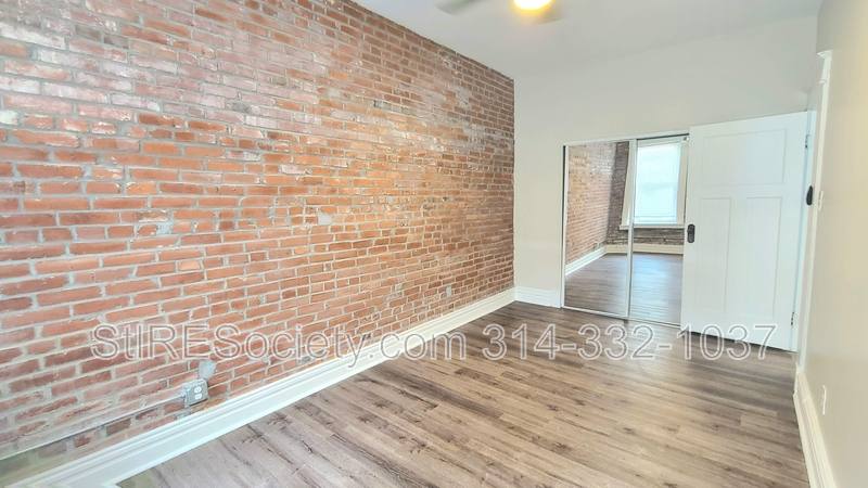 Apartment for rent at 2918 Louisiana Ave #A, Saint Louis, MO 63118