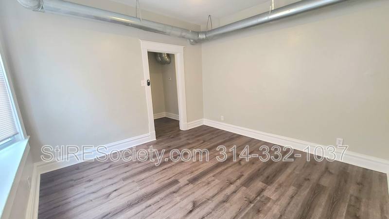 Apartment for rent at 2918 Louisiana Ave #A, Saint Louis, MO 63118
