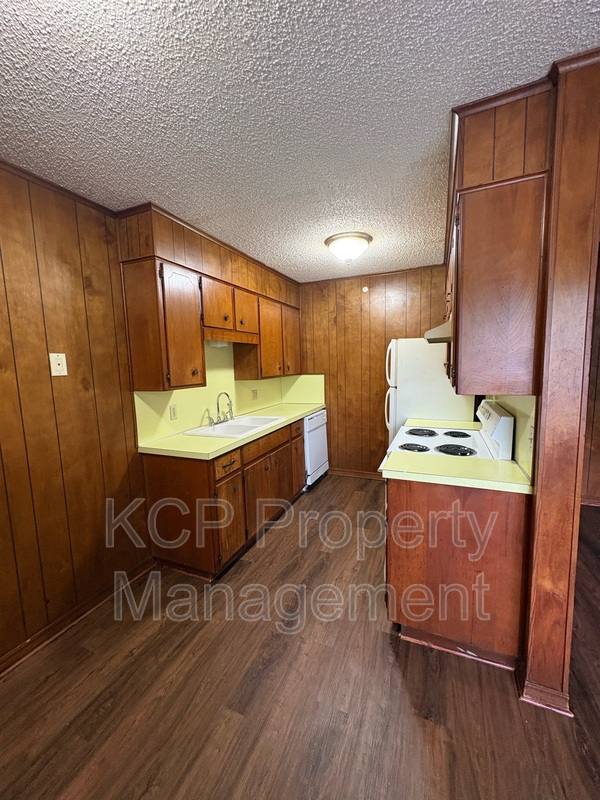 Apartment for rent at 1007 Cedar St #5, Van Buren, AR 72956