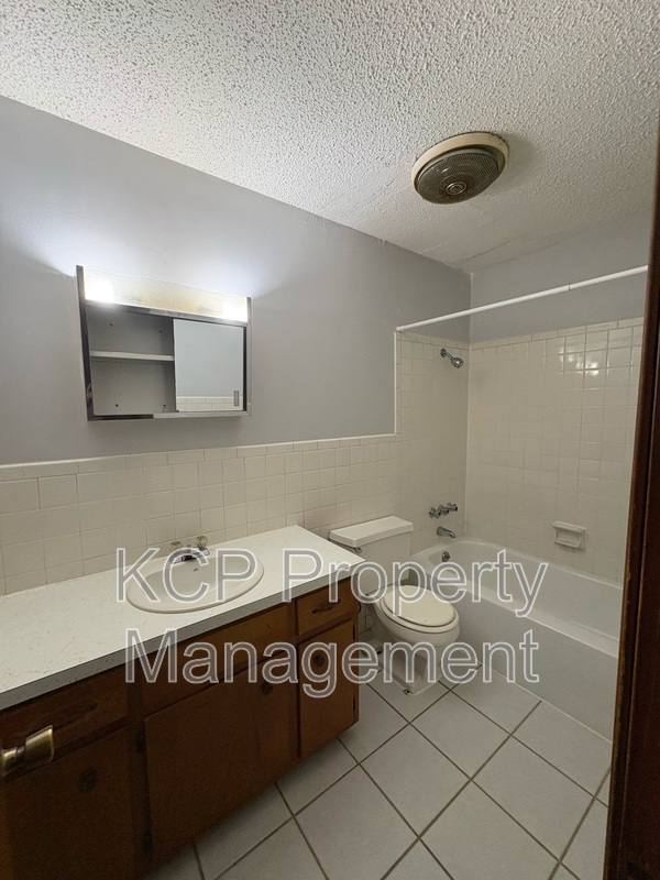 Apartment for rent at 1007 Cedar St #5, Van Buren, AR 72956