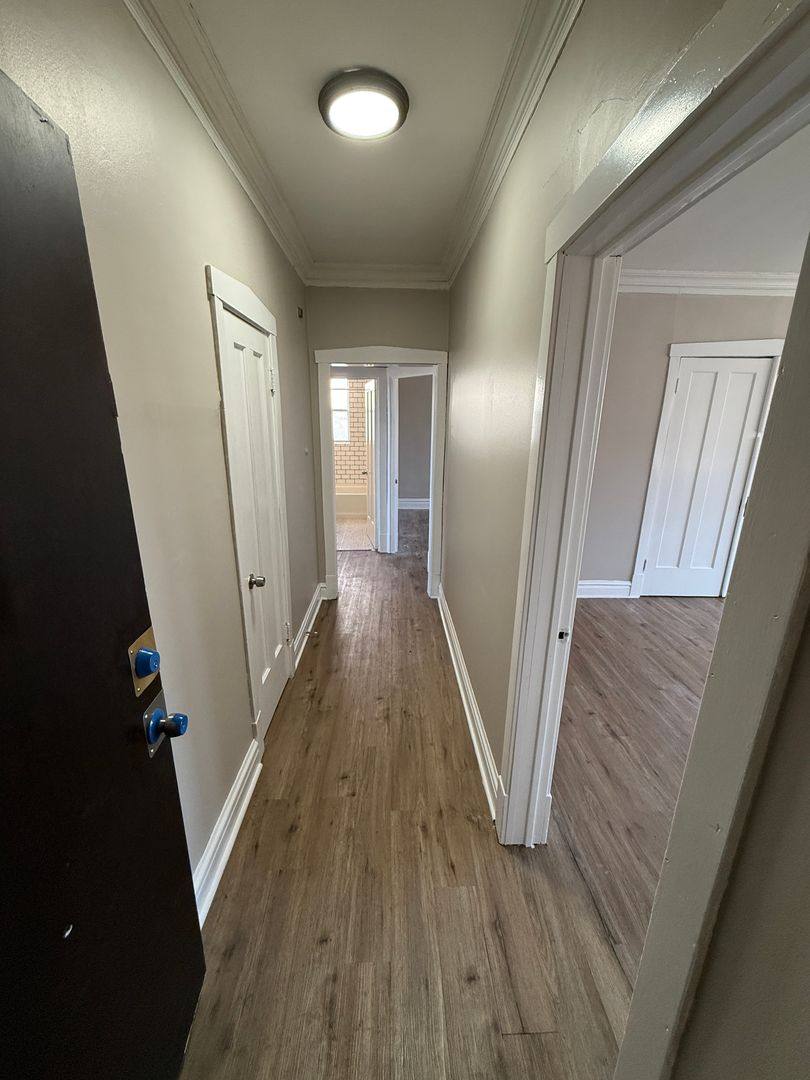 Apartment for rent at 2730-34 E 79th St 7848-50 S Burnham, Chicago, IL 60649