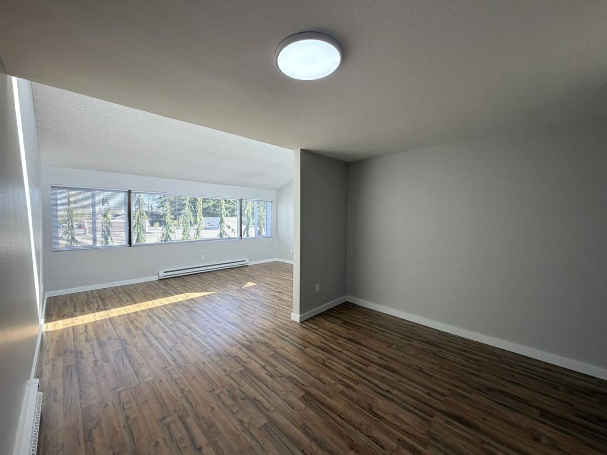 Apartment for rent at 4230 Hoyt Ave, Everett, WA 98203