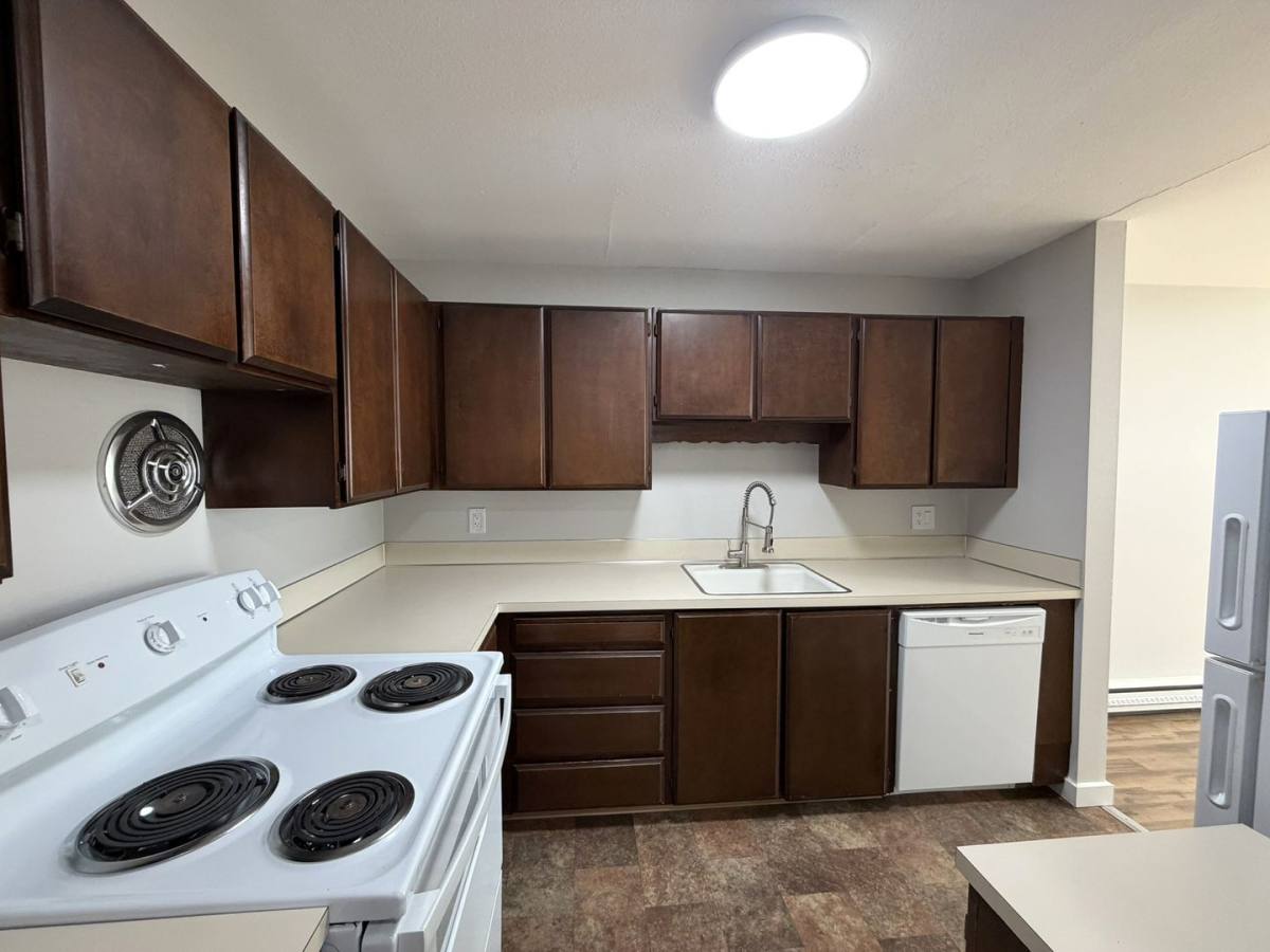 Apartment for rent at 4230 Hoyt Ave, Everett, WA 98203