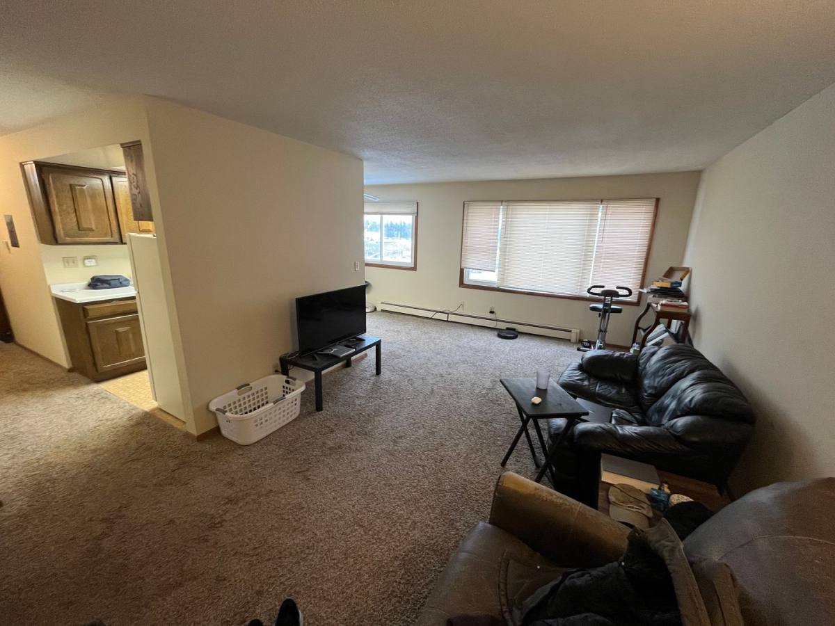 Apartment for rent at 1701 Kenwood Ave, Duluth, MN 55811