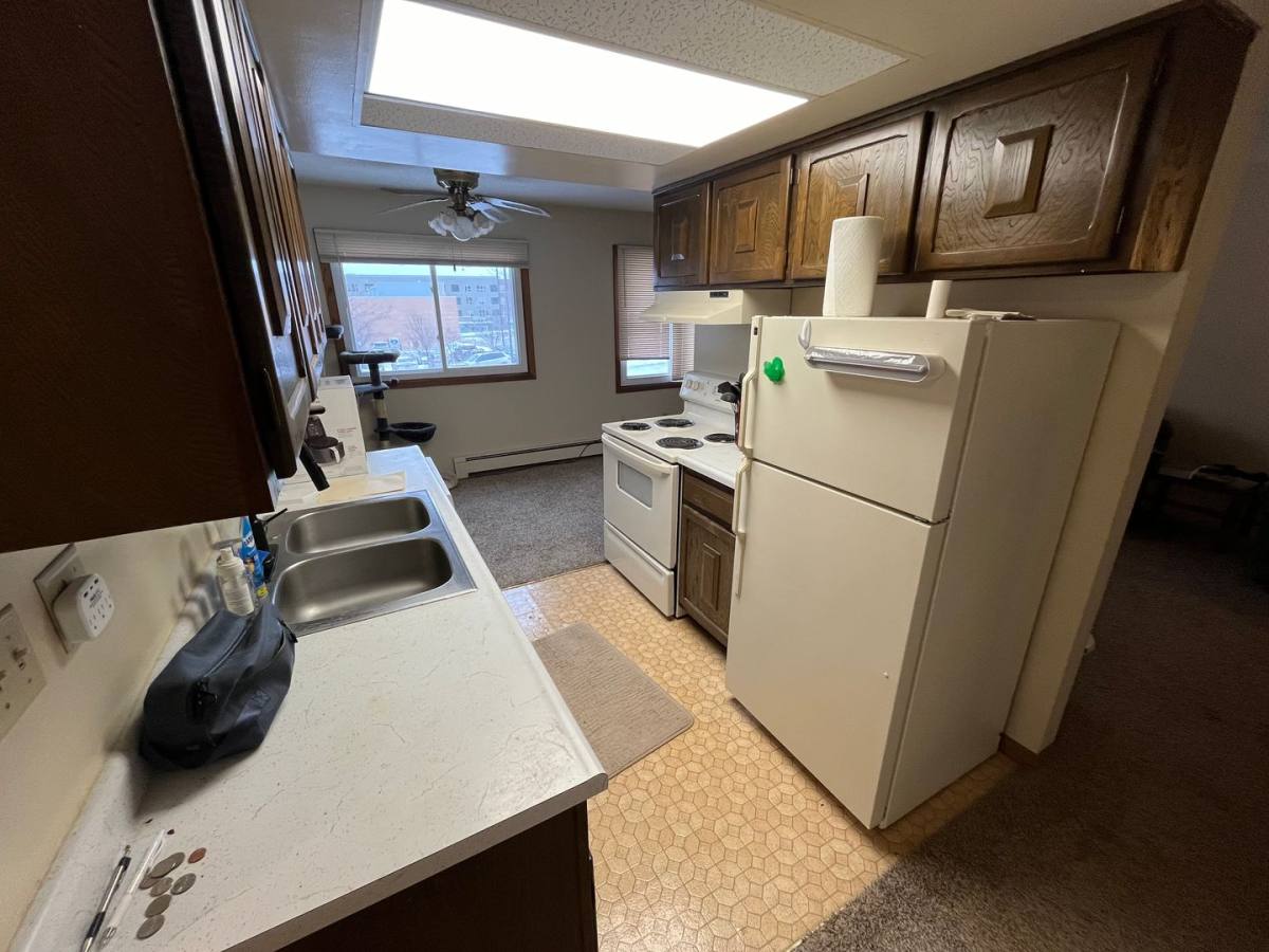 Apartment for rent at 1701 Kenwood Ave, Duluth, MN 55811