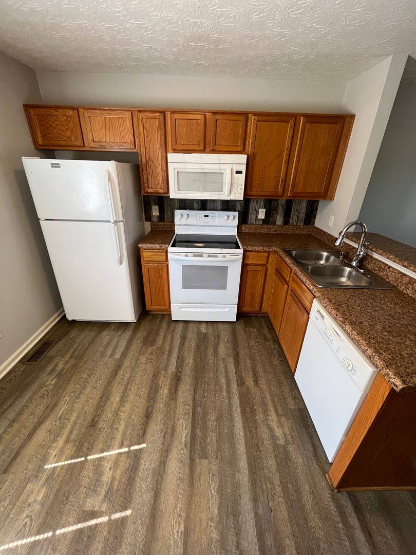 Apartment for rent at 427 Lower Stone Ave #A, Bowling Green, KY 42101