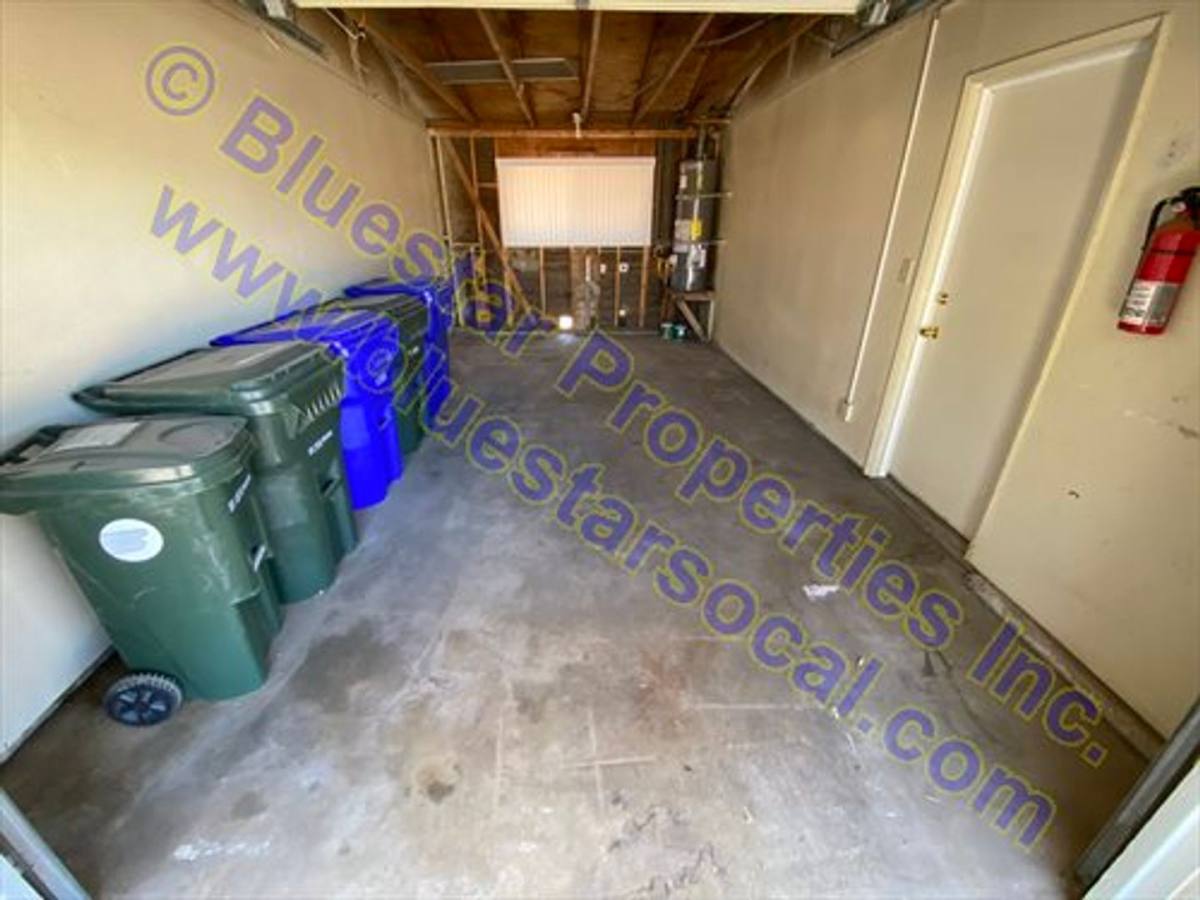 Apartment for rent at 13410 Navajo Rd, Apple Valley, CA 92308