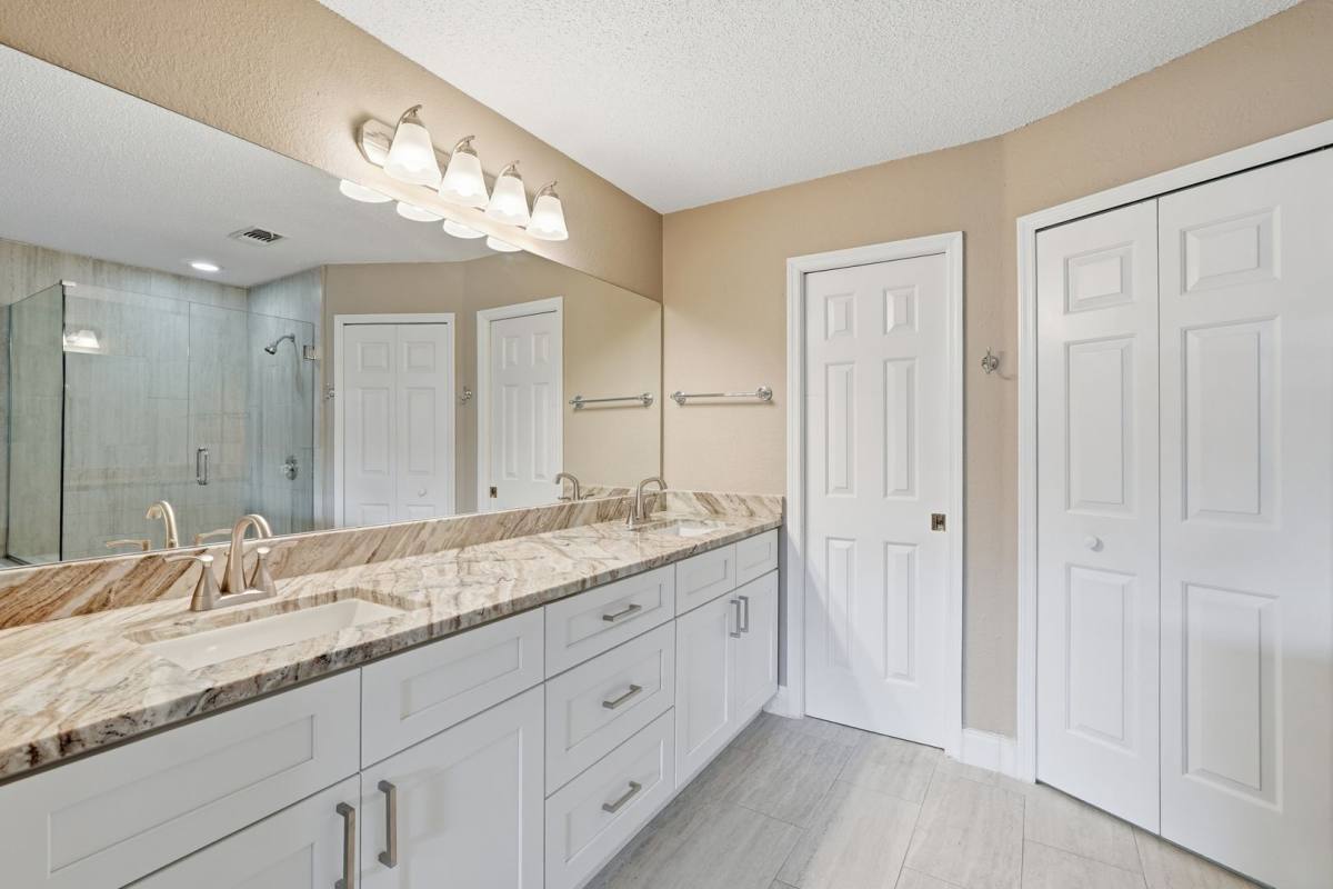 House for rent at 7528 Fenwick Cove Lane, Orlando, FL 32819