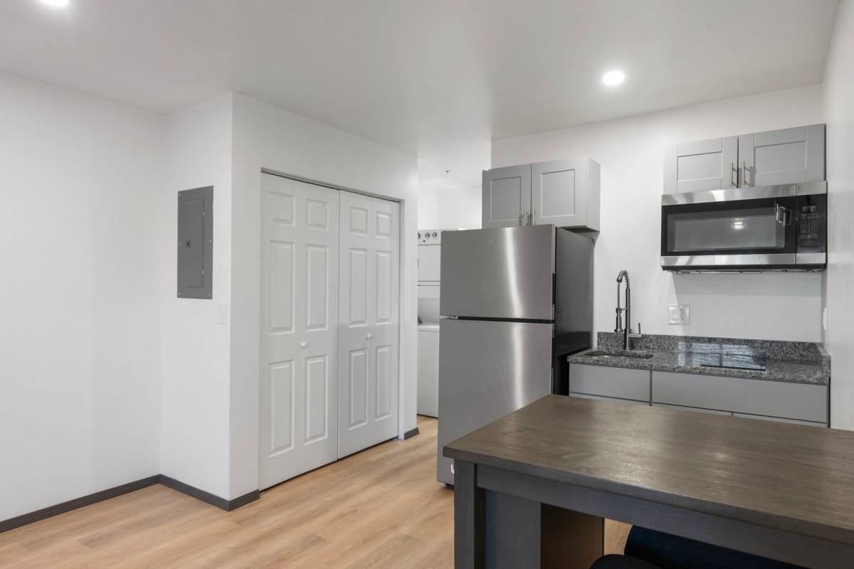 Apartment for rent at 1465 Rio Rancho Blvd SE, Rio Rancho, NM 87124