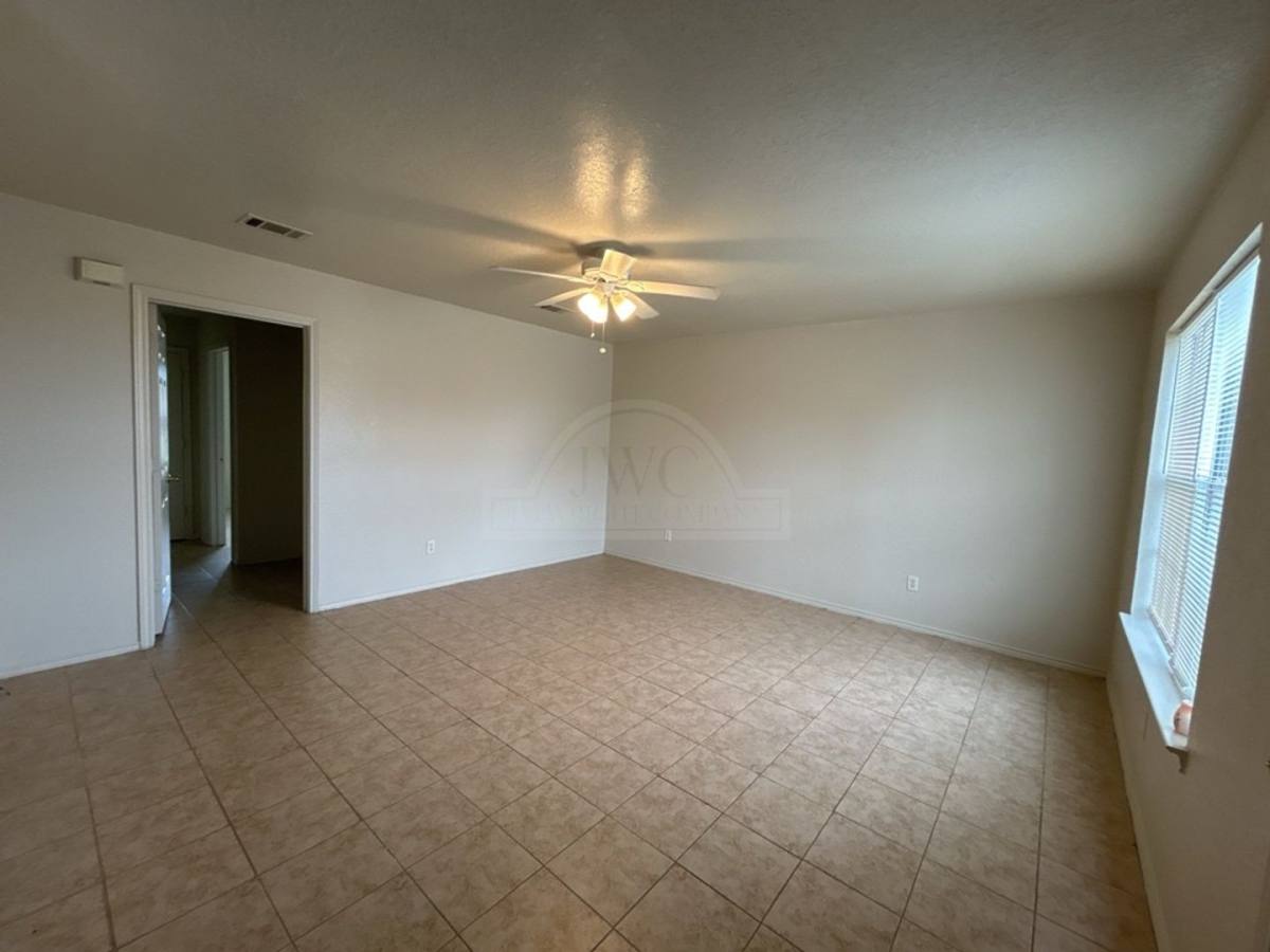Apartment for rent at 1505 Dugger Cr, Killeen, TX 76543