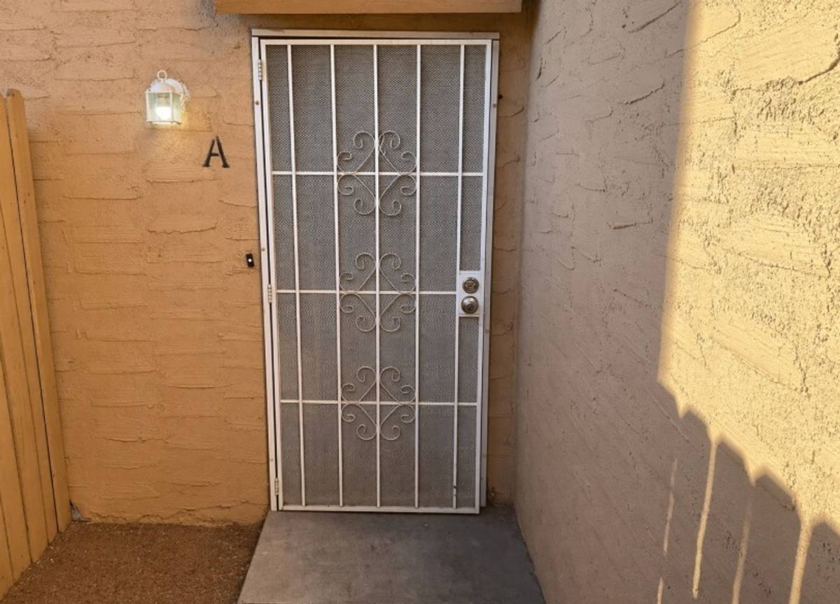 Condo for rent at 5247 Garden Lane, Las Vegas, NV 89119