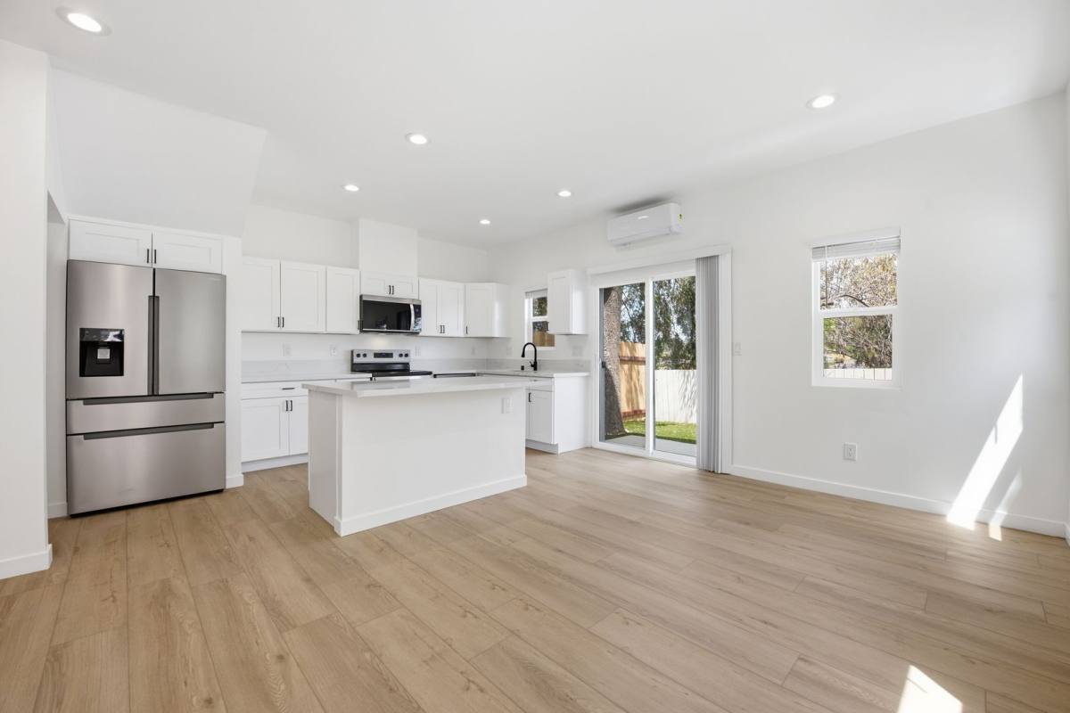 House for rent at 6414 Cleo St, San Diego, CA 92115