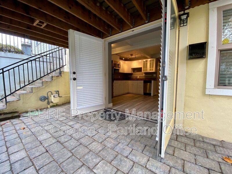 Apartment for rent at 22 S Meade St, Portland, OR 97201