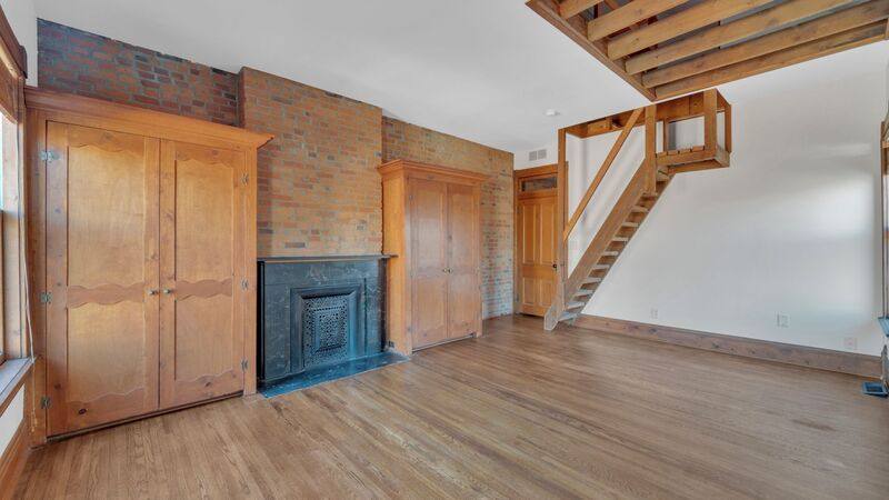 Townhouse for rent at 129-131 Sycamore St #131, Columbus, OH 43206