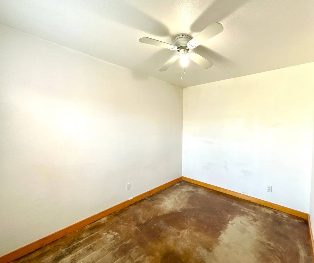 Apartment for rent at 573 Texas, Floresville, TX 78114