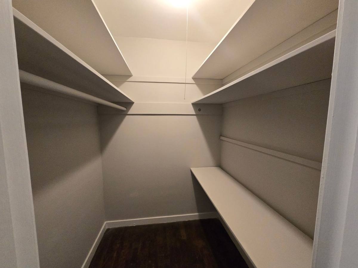 Apartment for rent at 3701 Wesley Dr, Montgomery, AL 36111